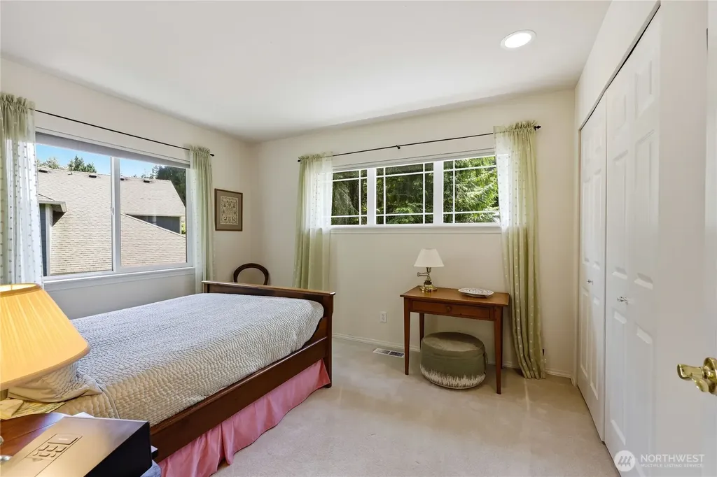 14555 Kingscross Circle NW Silverdale WA 98383