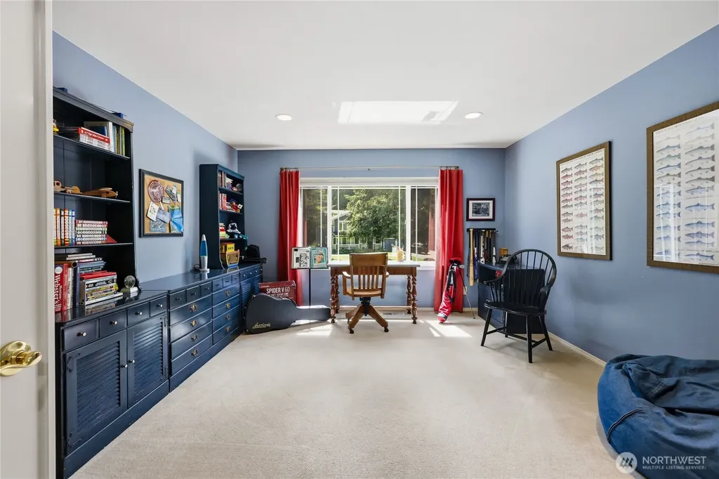 14555 Kingscross Circle NW Silverdale WA 98383