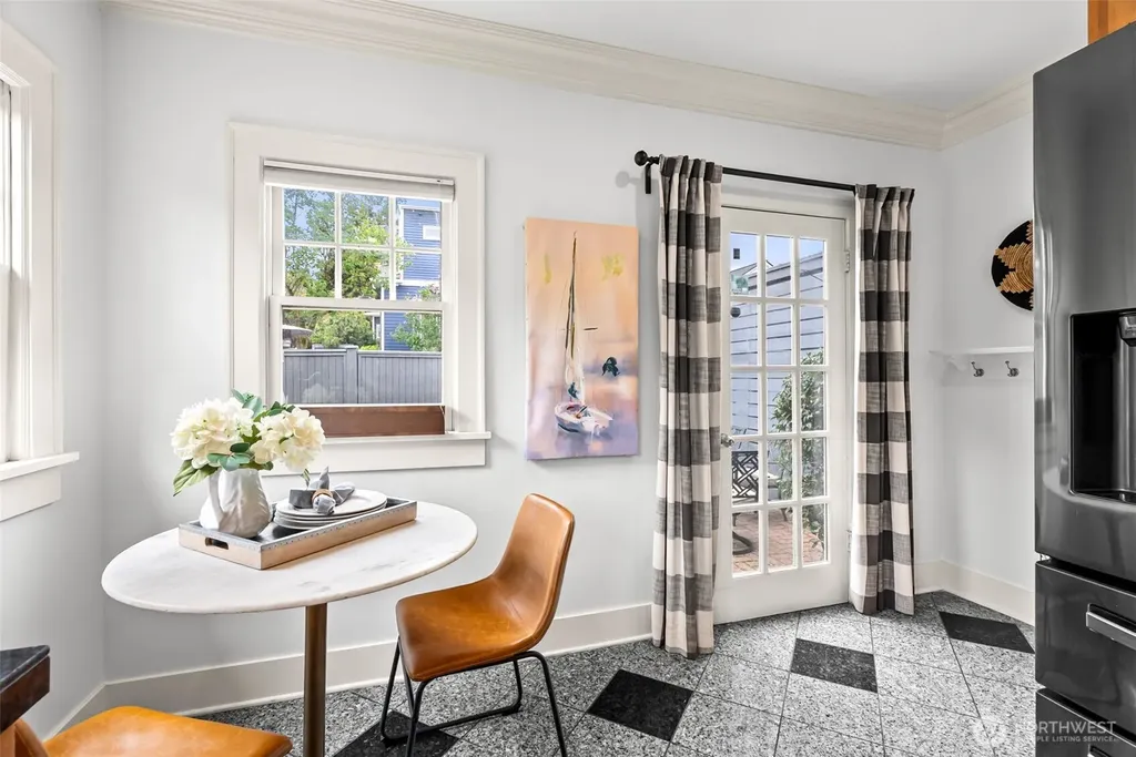 114 Queen Anne Drive Seattle WA 98109