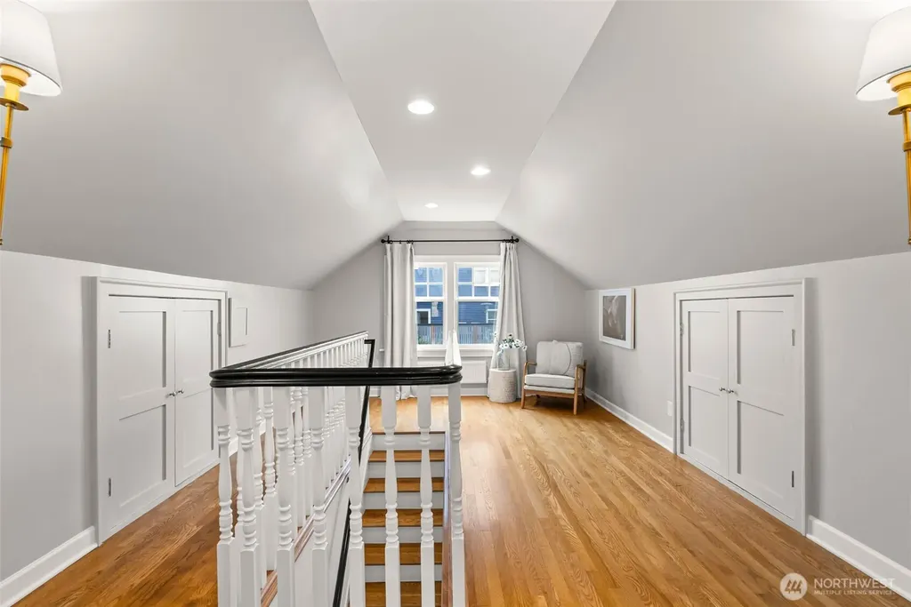114 Queen Anne Drive Seattle WA 98109