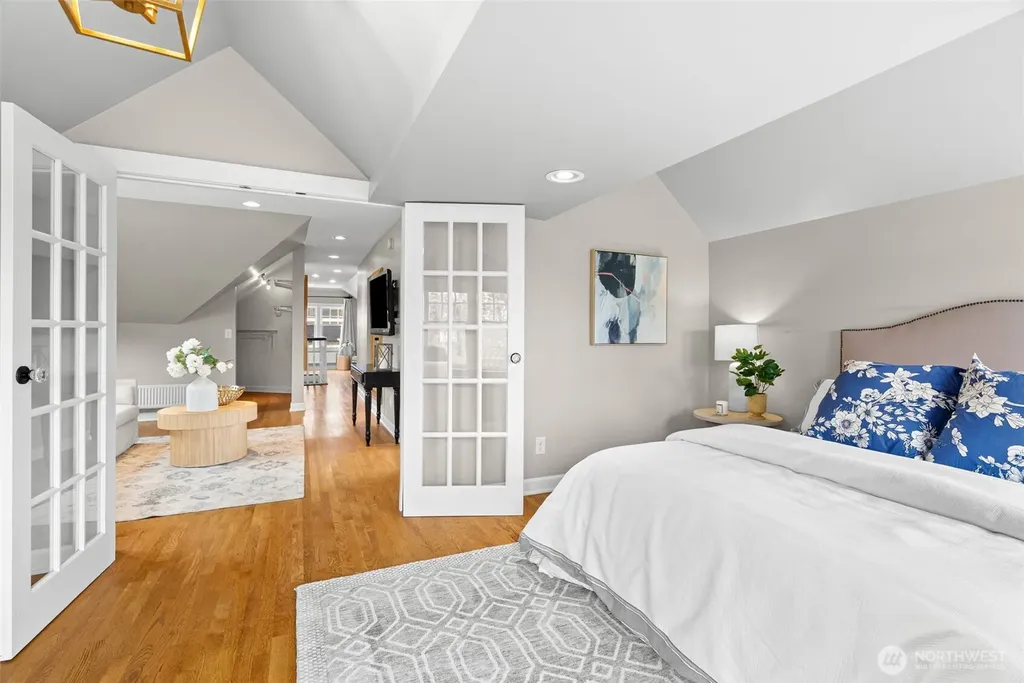 114 Queen Anne Drive Seattle WA 98109