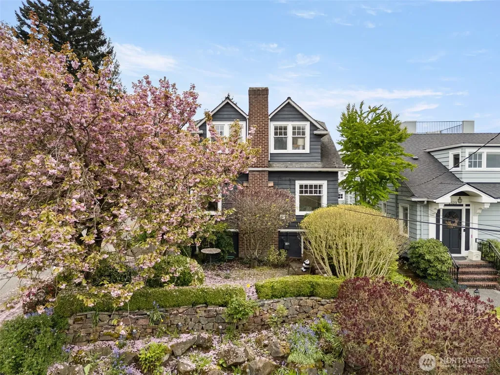 114 Queen Anne Drive Seattle WA 98109