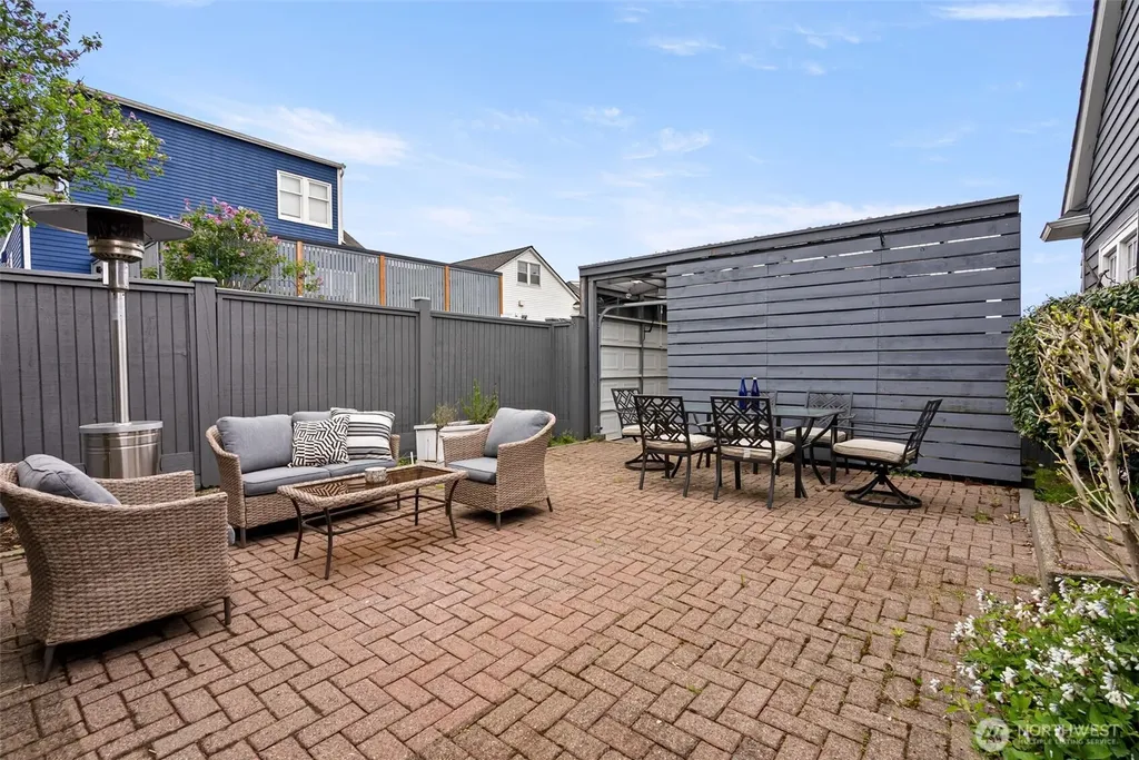 114 Queen Anne Drive Seattle WA 98109