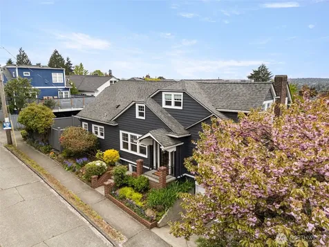 114 Queen Anne Drive Seattle WA 98109