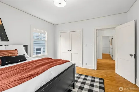 114 Queen Anne Drive Seattle WA 98109