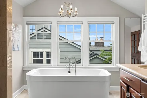 114 Queen Anne Drive Seattle WA 98109