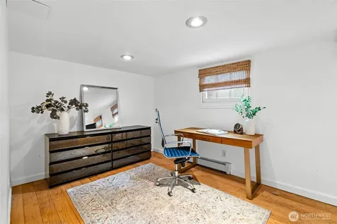 114 Queen Anne Drive Seattle WA 98109