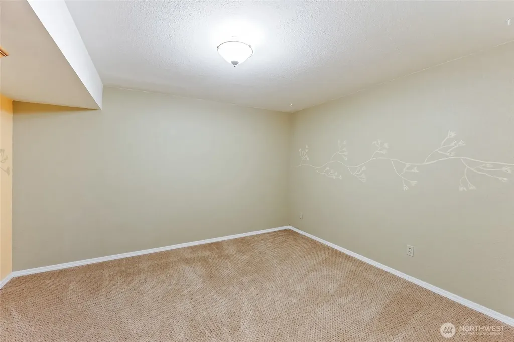 60 N Green Place East Wenatchee WA 98802