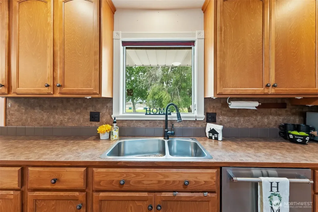 60 N Green Place East Wenatchee WA 98802