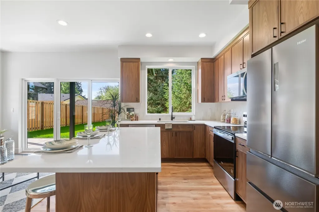 2907 Cedarwood Avenue Bellingham WA 98225