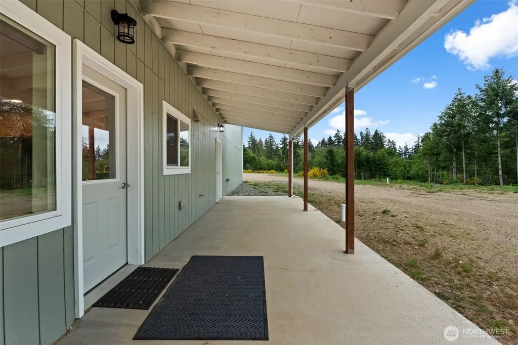 1363 E Crestview Drive Shelton WA 98584