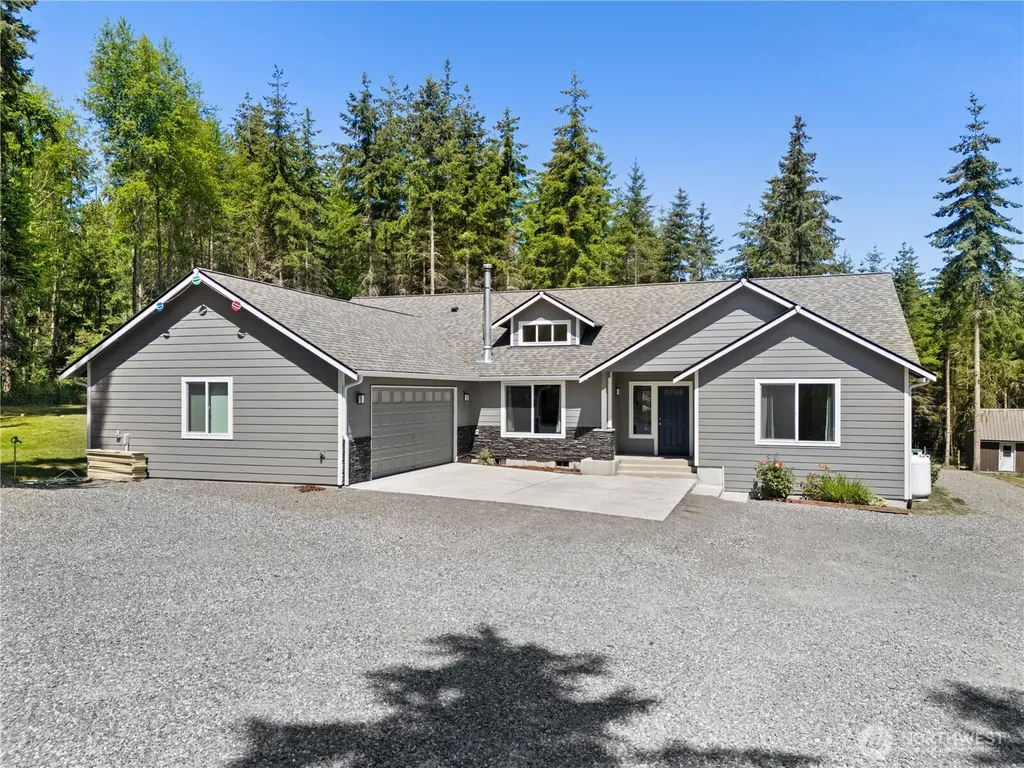 134 Lunderville Lane Port Angeles WA 98362
