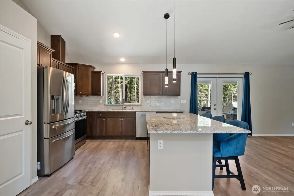134 Lunderville Lane Port Angeles WA 98362