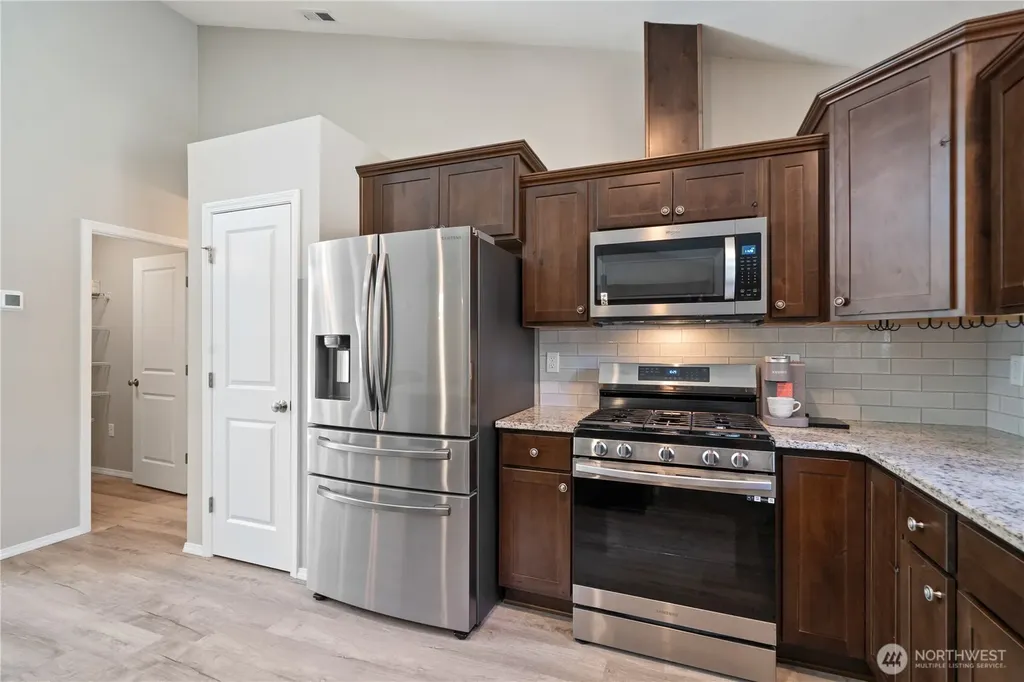 134 Lunderville Lane Port Angeles WA 98362