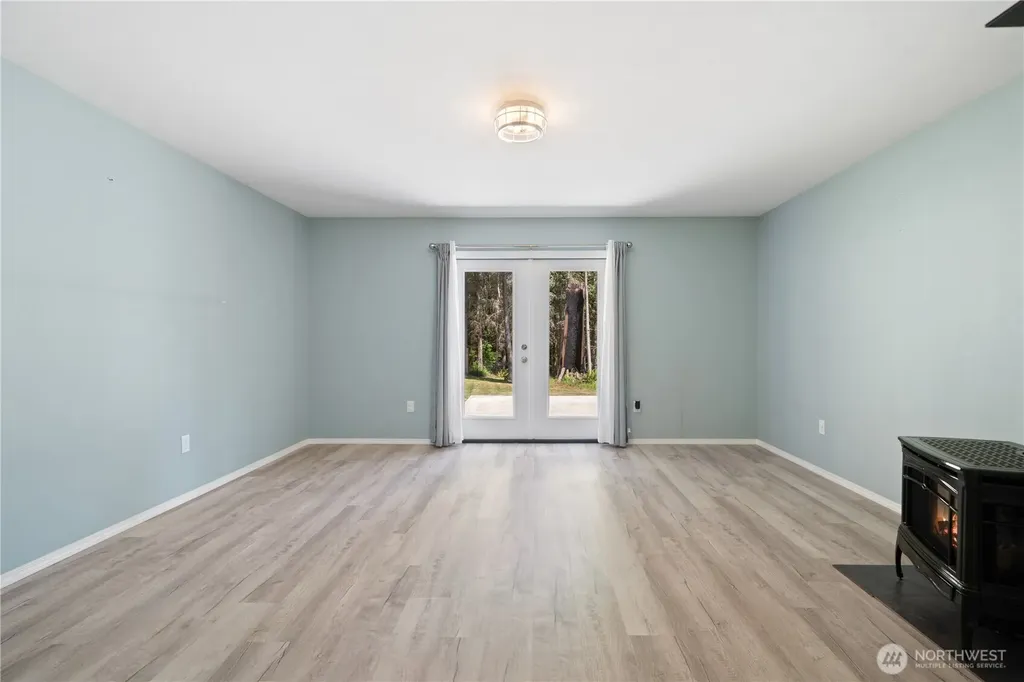 134 Lunderville Lane Port Angeles WA 98362