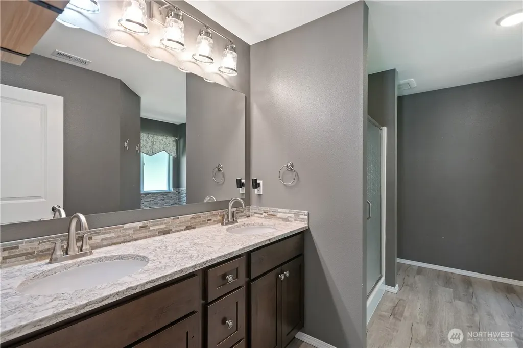 134 Lunderville Lane Port Angeles WA 98362
