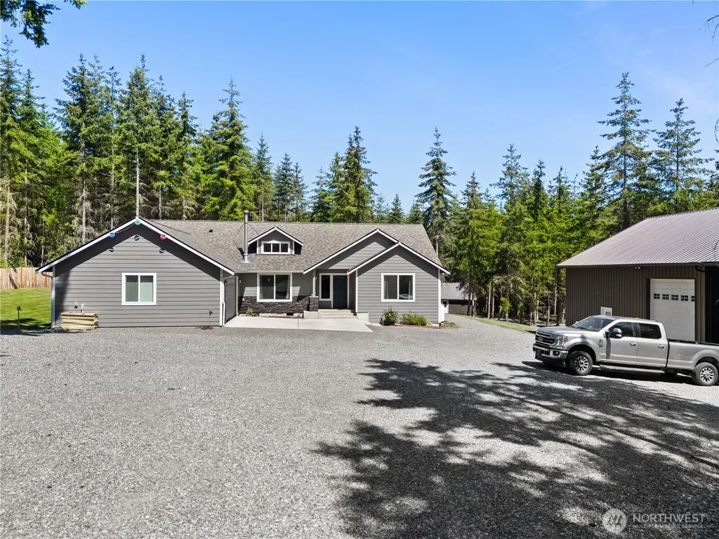 134 Lunderville Lane Port Angeles WA 98362