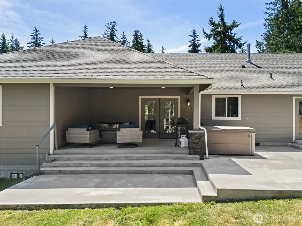134 Lunderville Lane Port Angeles WA 98362