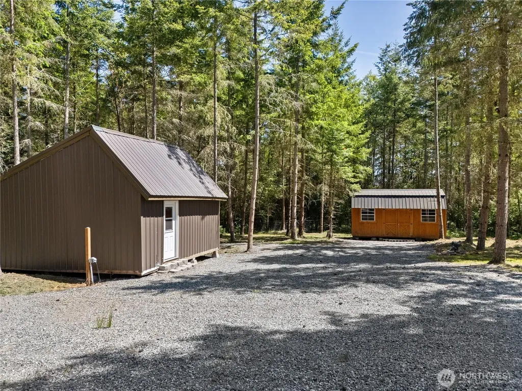 134 Lunderville Lane Port Angeles WA 98362