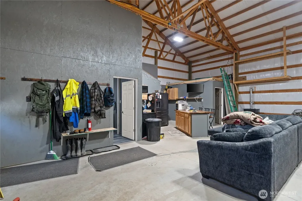 134 Lunderville Lane Port Angeles WA 98362