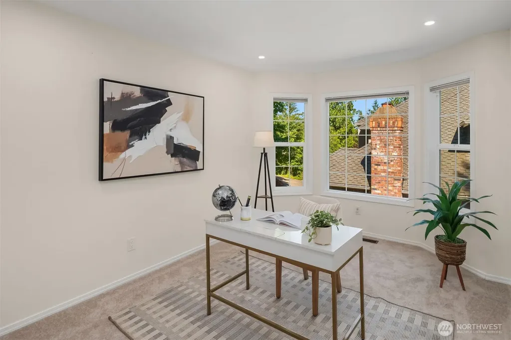 2815 NW Pine Cone Drive Issaquah WA 98027