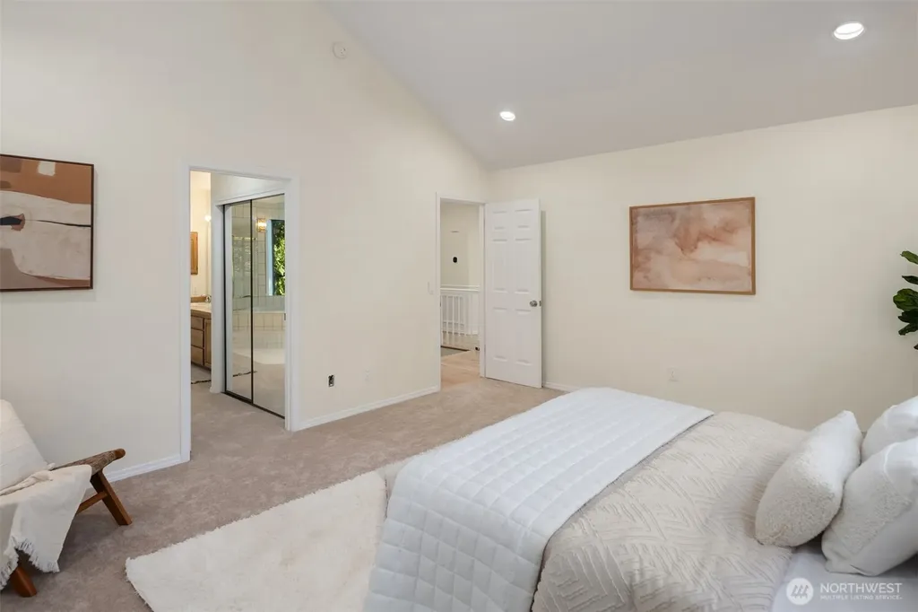 2815 NW Pine Cone Drive Issaquah WA 98027
