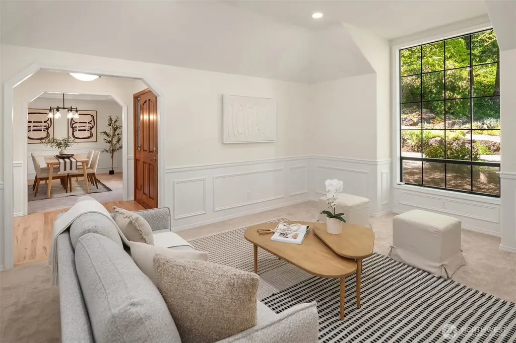 2815 NW Pine Cone Drive Issaquah WA 98027