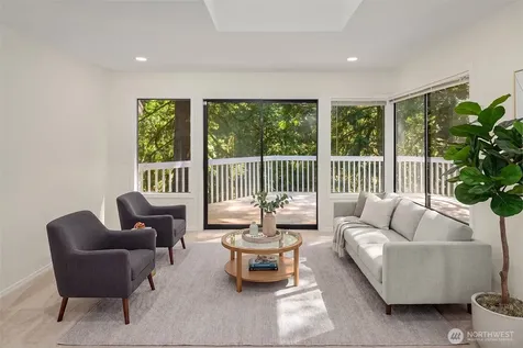 2815 NW Pine Cone Drive Issaquah WA 98027
