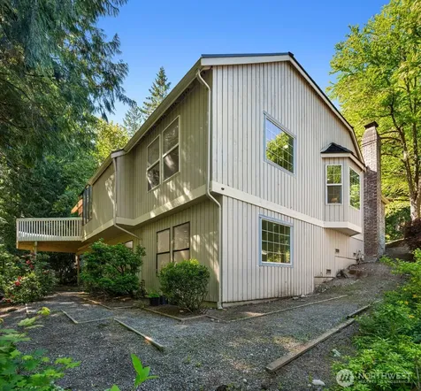 2815 NW Pine Cone Drive Issaquah WA 98027