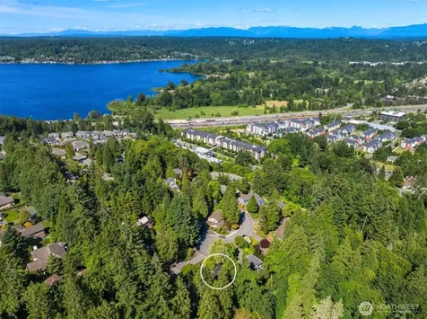 2815 NW Pine Cone Drive Issaquah WA 98027