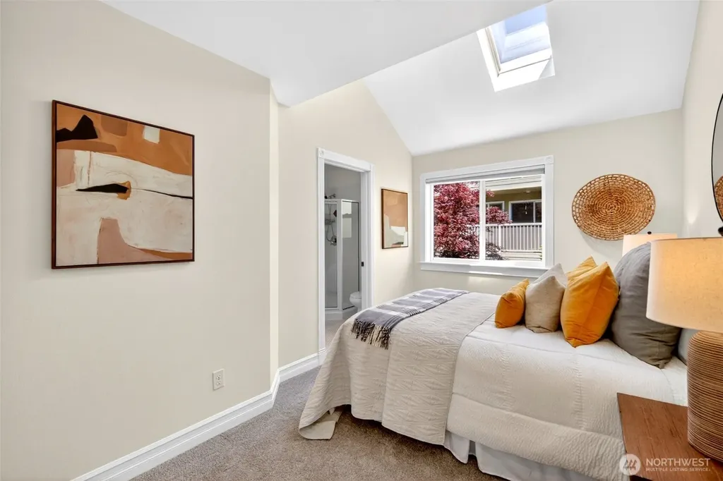 402 Aloha Street Seattle WA 98109