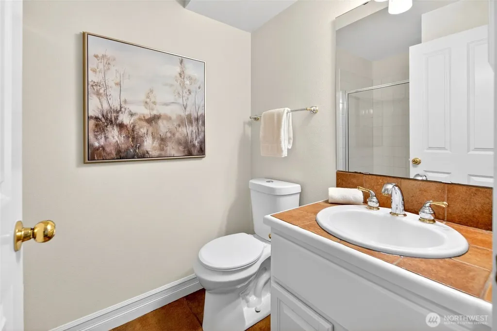 402 Aloha Street Seattle WA 98109
