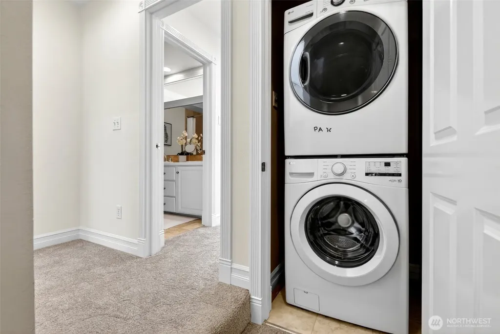 402 Aloha Street Seattle WA 98109
