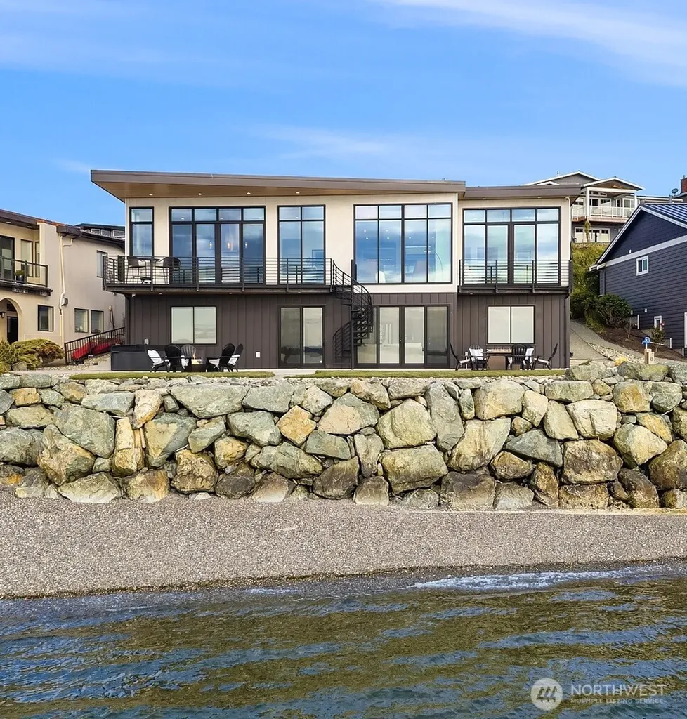 1104 Bayshore Drive Camano Island WA 98282