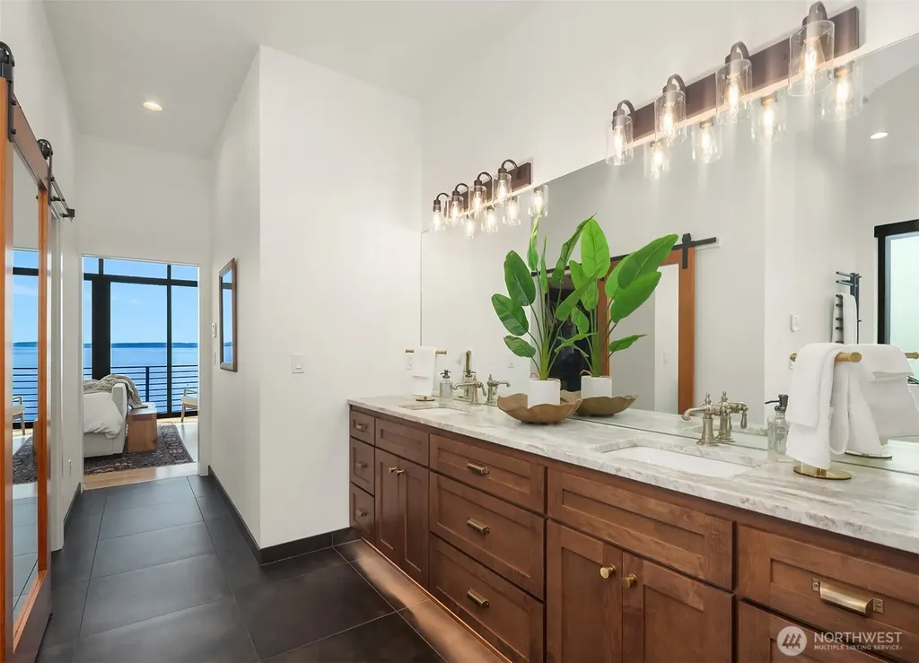 1104 Bayshore Drive Camano Island WA 98282