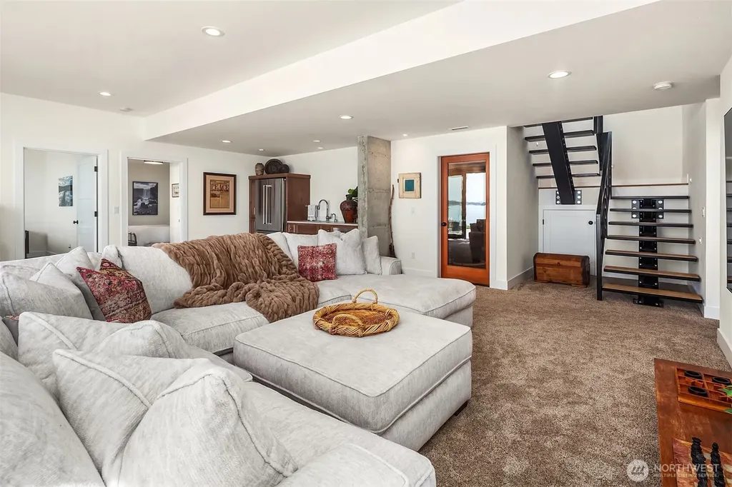 1104 Bayshore Drive Camano Island WA 98282