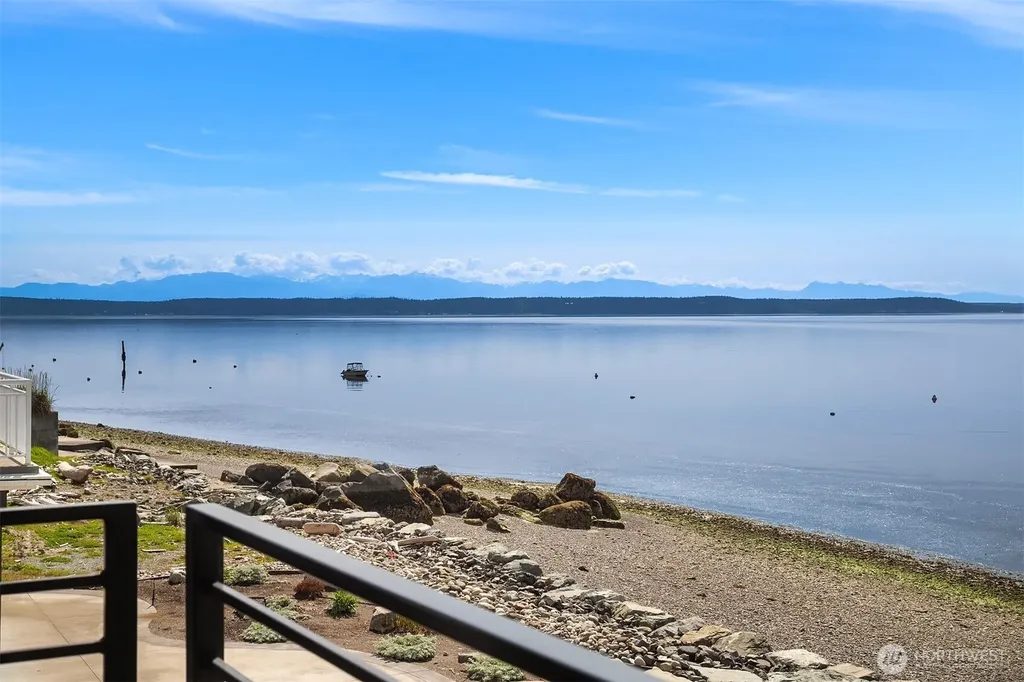 1104 Bayshore Drive Camano Island WA 98282