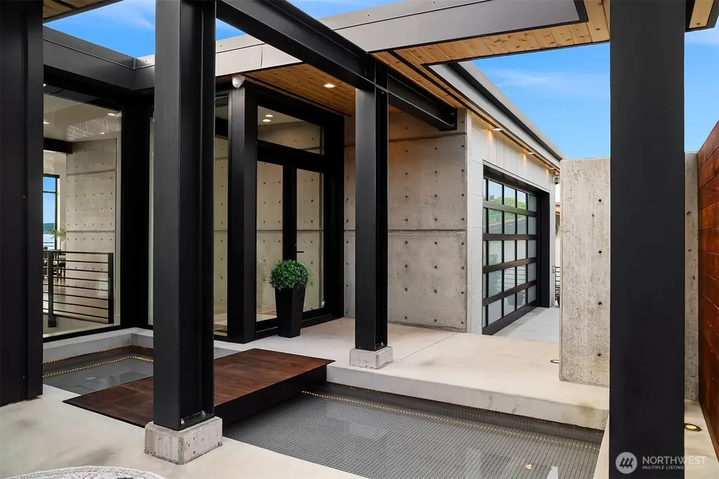 1104 Bayshore Drive Camano Island WA 98282
