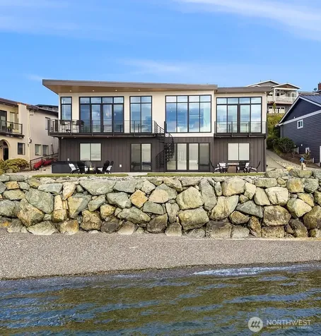 1104 Bayshore Drive Camano Island WA 98282