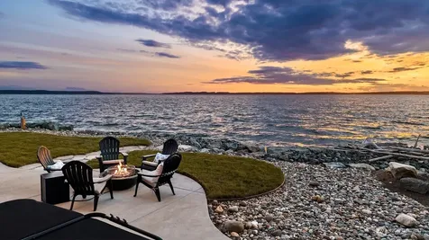 1104 Bayshore Drive Camano Island WA 98282