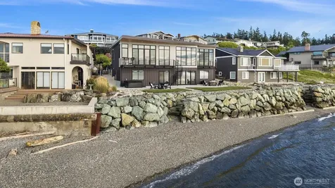 1104 Bayshore Drive Camano Island WA 98282