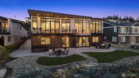 1104 Bayshore Drive Camano Island WA 98282