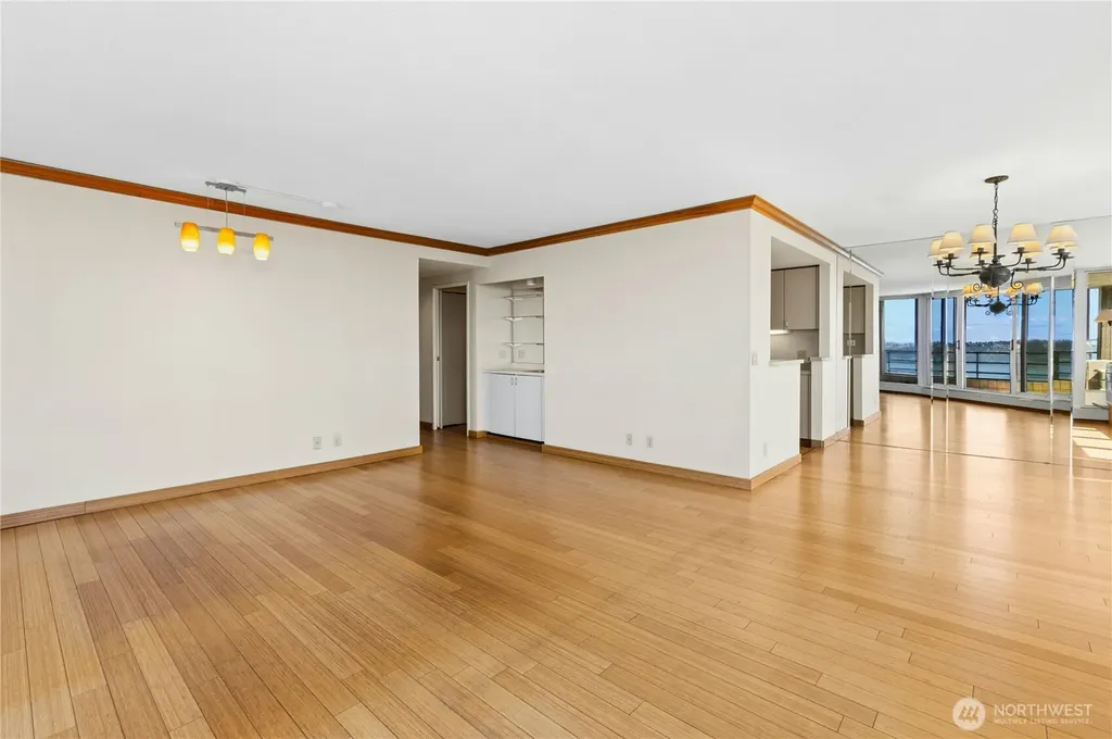 2125 1st Avenue Seattle WA 98121