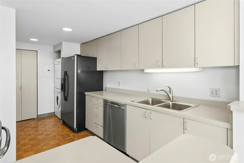 2125 1st Avenue Seattle WA 98121