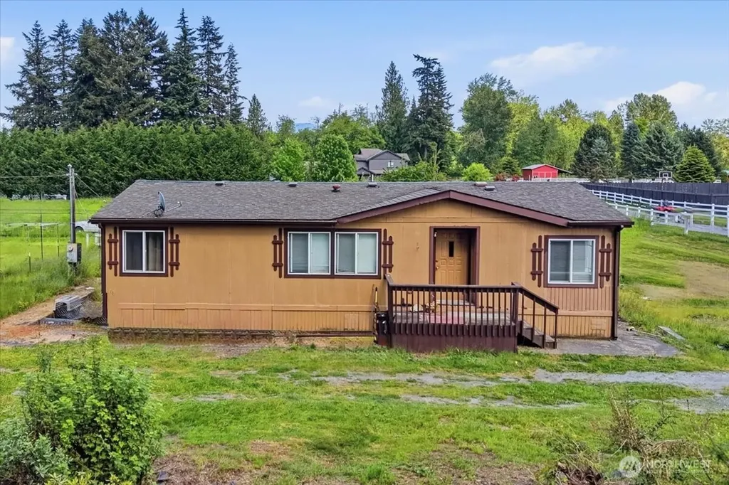 22815 436th Avenue SE Enumclaw WA 98022