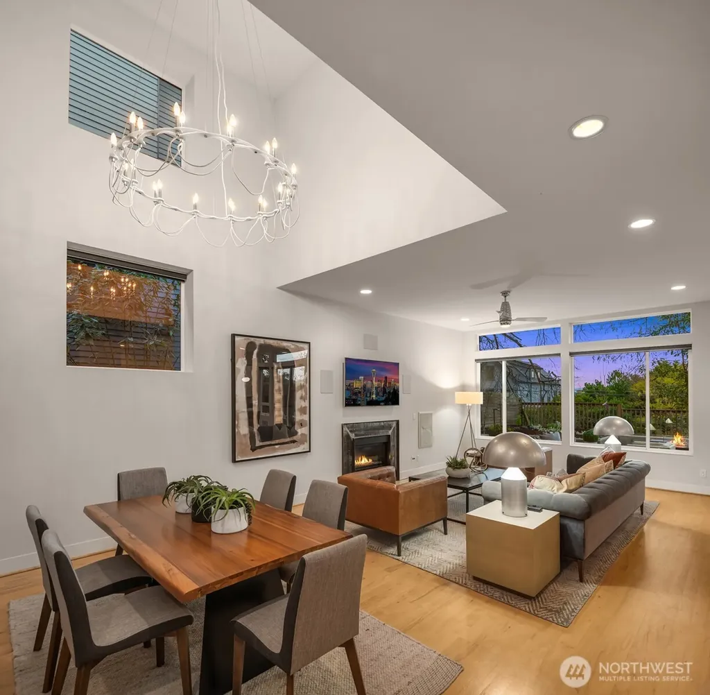 305 24th Avenue E Seattle WA 98112