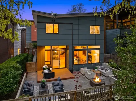 305 24th Avenue E Seattle WA 98112