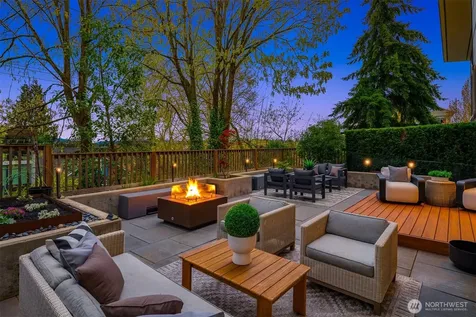 305 24th Avenue E Seattle WA 98112