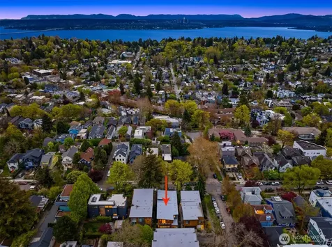 305 24th Avenue E Seattle WA 98112