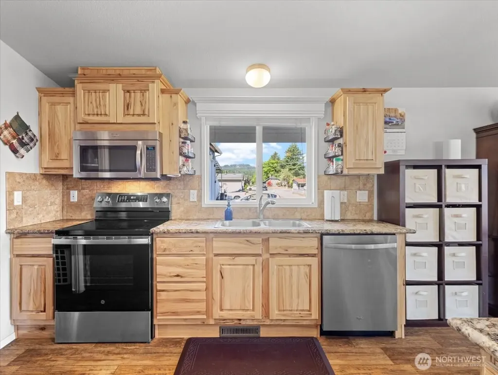 1410 Westside Highway Kelso WA 98626